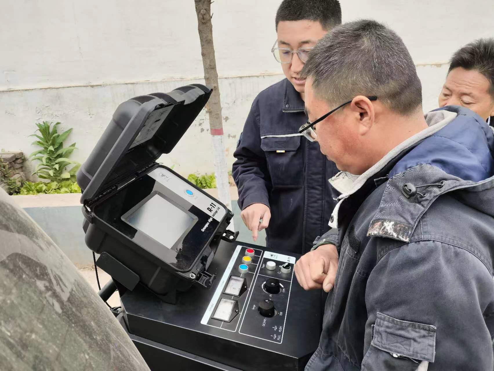 <a href='http://www.cenkx.cn/Ppzq/ersted.html'>電纜故障定位儀</a>現場檢測