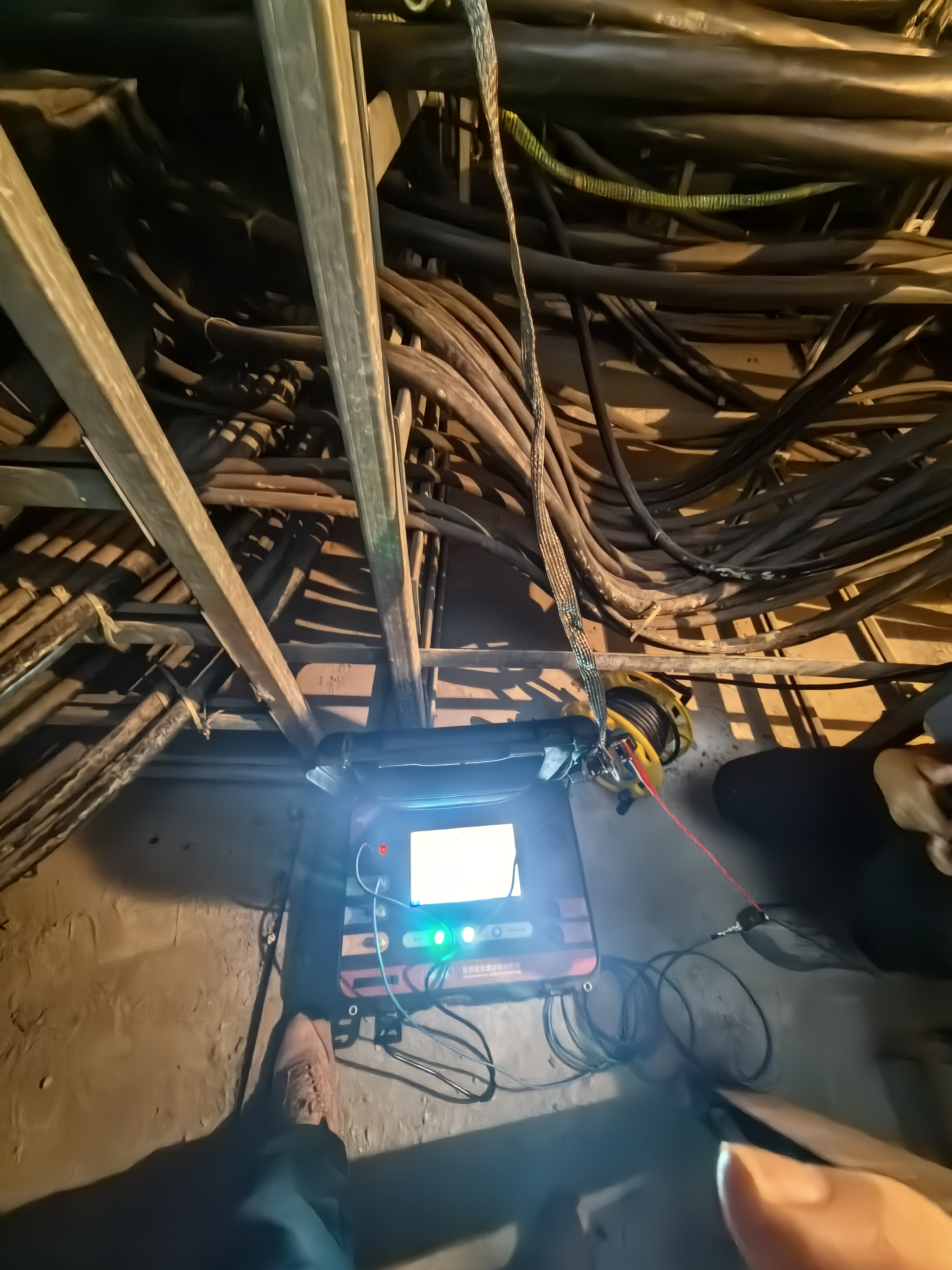 電纜故障檢測現場